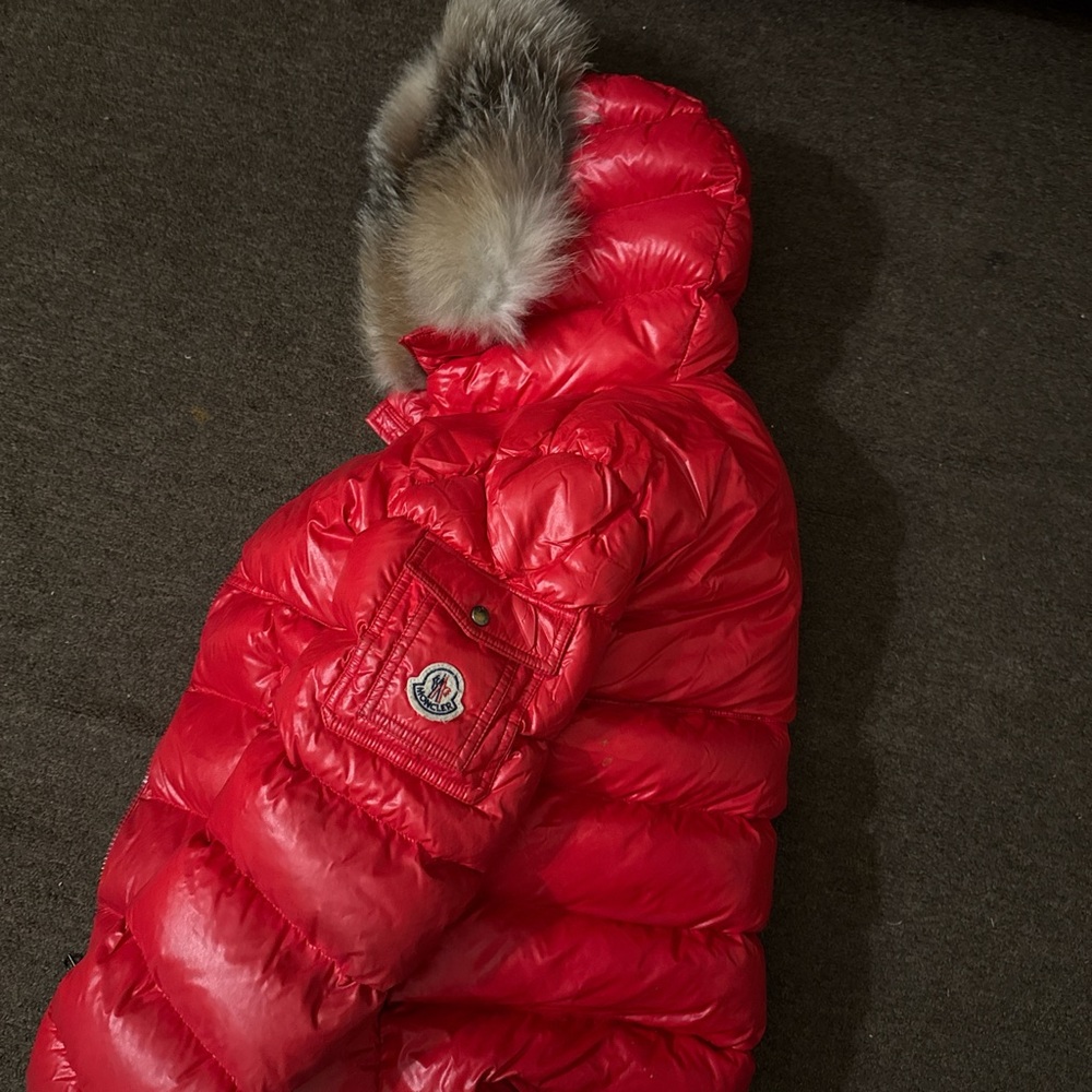 Moncler Red Puffer Jacket with Fur - Picture 2 of 6